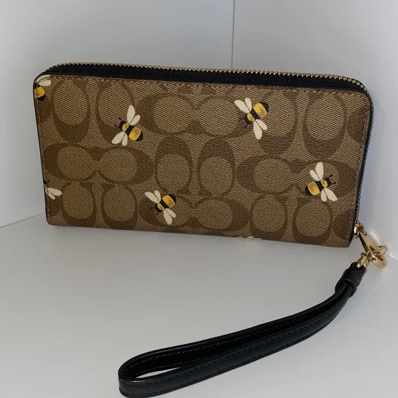 Coach Logo with Bee Print Wristlet Zip Around Accordion Style Wallet Like New - Picture 3 of 12